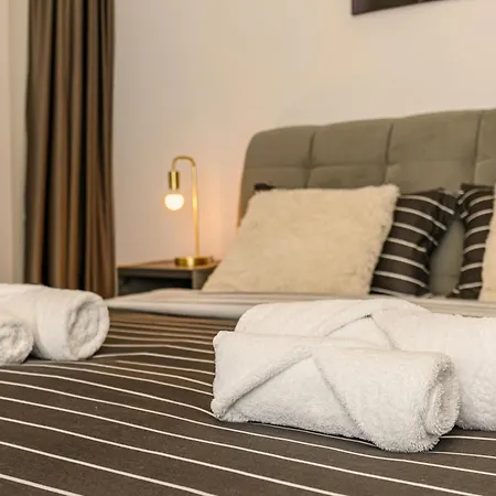 Apartment Luxury Landing Complex Qualis *